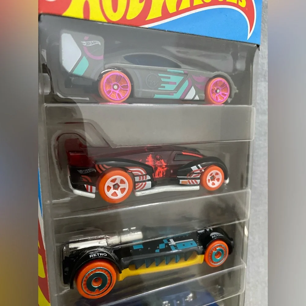 NIB Hot Wheels Stunt Racer 5 Pack Racing Cars - Picture 4 of 5